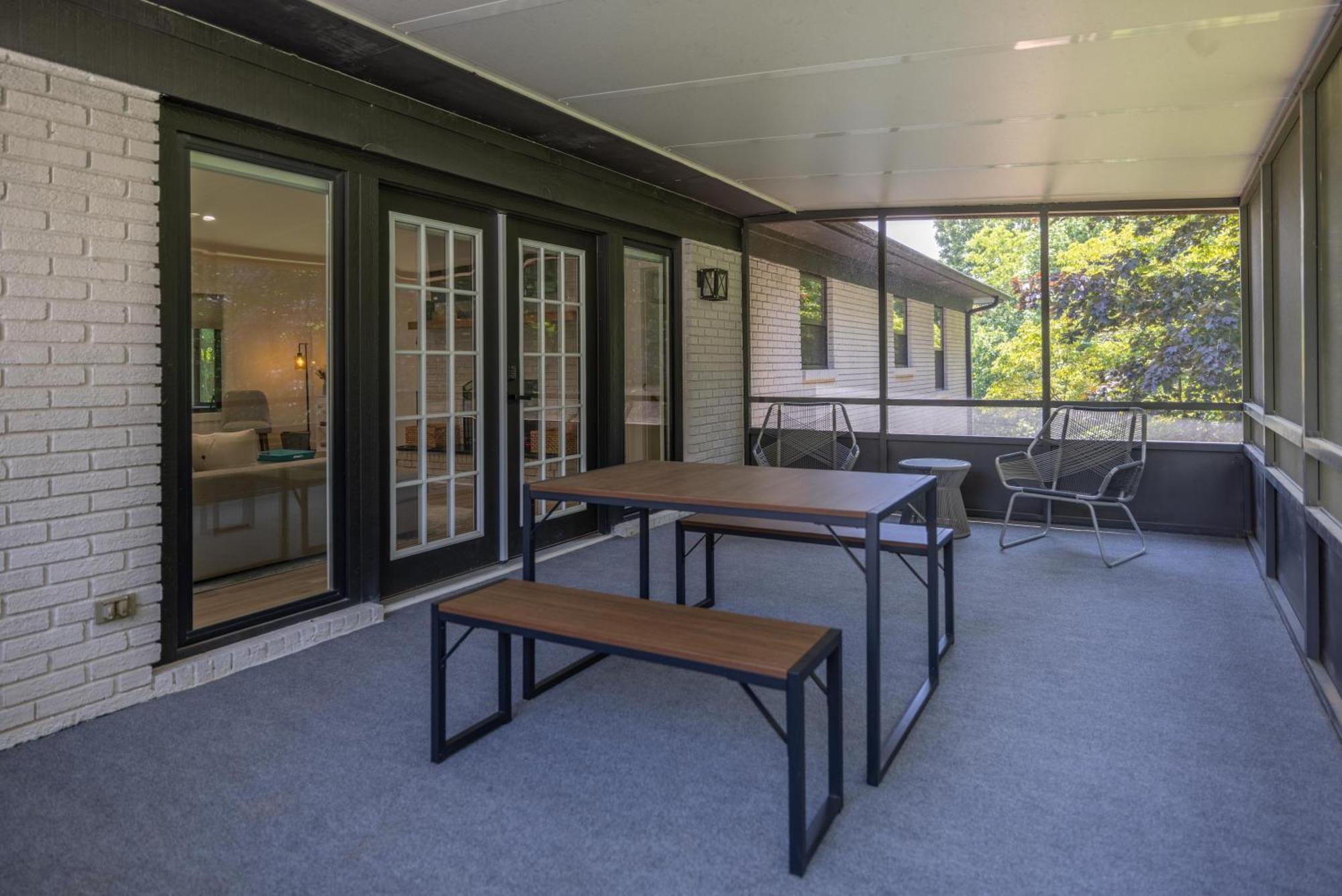 Vila Mid-Century Modern Impeccable Remodel With Hot Tub Asheville Exteriér fotografie